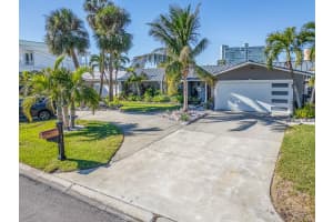 54 MIDWAY ISLAND, CLEARWATER BEACH, FL 33767 Sold 02/03/25