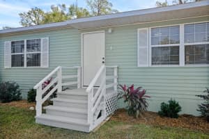 37044 FLORIDA AVENUE, DADE CITY, FL 33525 Sold 03/27/25