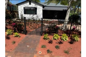 119 30TH AVENUE, ST PETERSBURG, FL 33704 Sold 01/17/25