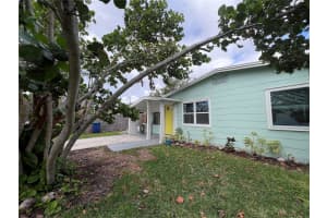 6751 PARK STREET, SOUTH PASADENA, FL 33707 Sold 02/21/25