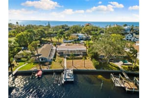 152 CARLYLE DRIVE, PALM HARBOR, FL 34683 Sold 03/31/25