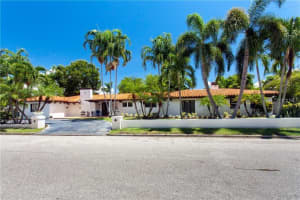 131 TOLEDO WAY, ST PETERSBURG, FL 33704 Sold 01/17/25