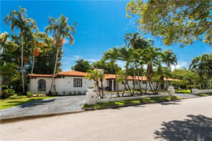 131 TOLEDO WAY, ST PETERSBURG, FL 33704 Sold 01/17/25