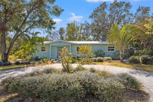 454 35TH AVENUE, ST PETERSBURG, FL 33704 Sold 12/30/24