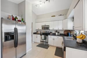11117 BLOOMINGTON DRIVE, TAMPA, FL 33635 Sold 02/09/25