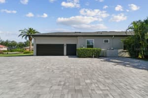6522 SPYGLASS LANE, BRADENTON, FL 34202 Sold 03/17/25