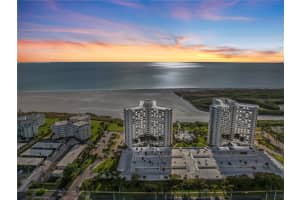 260 SEAVIEW CT #1 #402, MARCO ISLAND, FL 34145 - MLS#MFRTB8327069