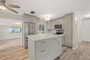6727 13TH ST N, SAINT PETERSBURG, FL 33702 Sold 04/21/25
