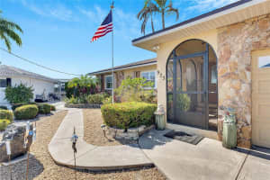 925 GOLF ISLAND DRIVE, APOLLO BEACH, FL 33572 Sold 02/18/25