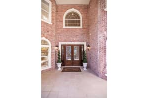 2817 ROEHAMPTON CLOSE, TARPON SPRINGS, FL 34688 Sold 01/24/25