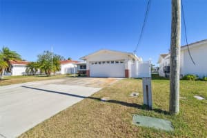 545 LILLIAN DRIVE, MADEIRA BEACH, FL 33708 - MLS#MFRTB8327627
