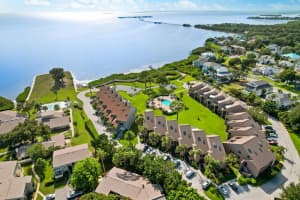 330 WINDRUSH LOOP, TARPON SPRINGS, FL 34689 Sold 12/30/24