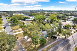 2435 28TH STREET, SAINT PETERSBURG, FL 33713 Sold 01/17/25