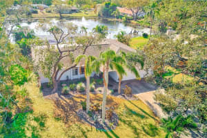 320 MIMOSA CIRCLE, SARASOTA, FL 34232 Sold 01/31/25