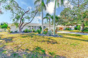 320 MIMOSA CIRCLE, SARASOTA, FL 34232 Sold 01/31/25