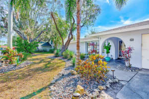 320 MIMOSA CIRCLE, SARASOTA, FL 34232 Sold 01/31/25