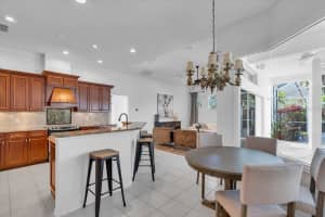 5012 76TH STREET, BRADENTON, FL 34203 Sold 02/21/25