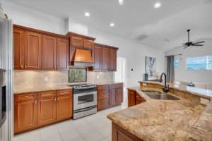 5012 76TH STREET, BRADENTON, FL 34203 Sold 02/21/25