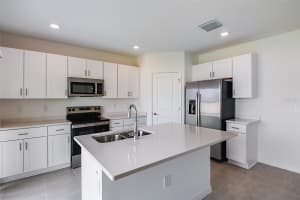 2658 FERNLEAF STREET, AUBURNDALE, FL 33823 Sold 02/18/25