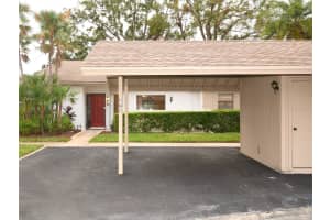 270 MICHAELS CIRCLE, OLDSMAR, FL 34677 Sold 04/22/25