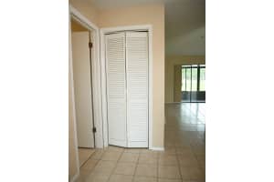 270 MICHAELS CIRCLE, OLDSMAR, FL 34677 Sold 04/22/25