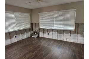 1863 NEW HAMPSHIRE AVENUE, SAINT PETERSBURG, FL 33703 Sold 02/18/25