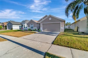 560 HAINES TRAIL, WINTER HAVEN, FL 33881 Sold 02/04/25