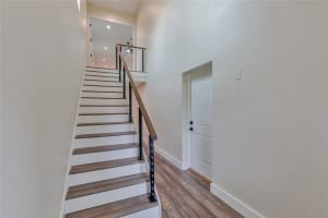 208 47TH AVENUE, SAINT PETERSBURG, FL 33703 Sold 01/17/25