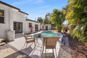 1320 35TH AVENUE, ST PETERSBURG, FL 33704 Sold 03/17/25