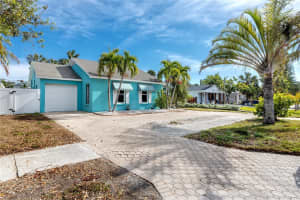815 LANTANA AVENUE, CLEARWATER BEACH, FL 33767 - MLS#MFRTB8328963