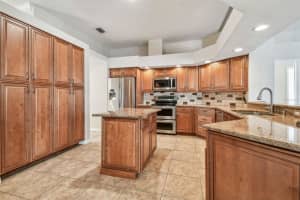 2925 WINDING TRAIL DRIVE, VALRICO, FL 33596 Sold 03/10/25