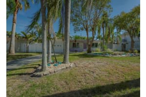 2469 BAYWOOD DRIVE, DUNEDIN, FL 34698 Sold 01/08/25