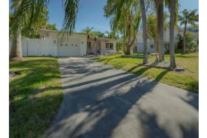 2469 BAYWOOD DRIVE, DUNEDIN, FL 34698 Sold 01/08/25