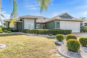 725 WINTERBROOKE WAY, SUN CITY CENTER, FL 33573 Sold 04/14/25