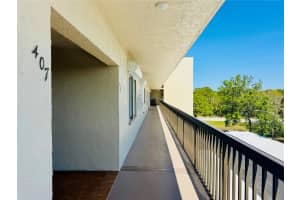 8198 TERRACE GARDEN DRIVE, SAINT PETERSBURG, FL 33709 Sold 08/15/25