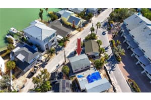 313 BAY PLAZA, TREASURE ISLAND, FL 33706 Sold 07/03/25