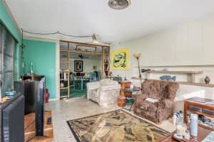 2846 PINELLAS POINT DRIVE, SAINT PETERSBURG, FL 33712 Sold 02/28/25