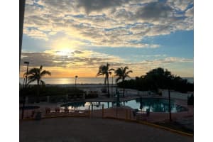 12000 GULF BOULEVARD, TREASURE ISLAND, FL 33706 Sold 08/01/25