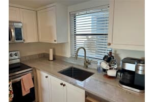 7050 SUNSET DRIVE, SOUTH PASADENA, FL 33707 Sold 06/09/25