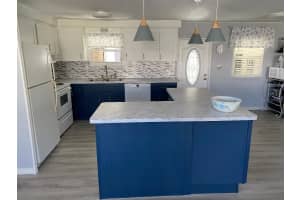 21 THATCH PALM STREET, LARGO, FL 33770 Sold 04/09/25