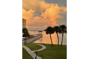 100 BLUFF VIEW DRIVE, BELLEAIR BLUFFS, FL 33770 - MLS#MFRTB8329745