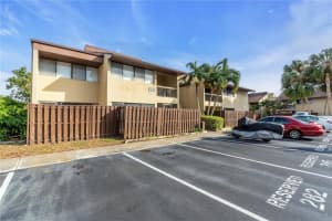 885 VILLAGE DRIVE, ST PETERSBURG, FL 33716 Sold 01/13/25