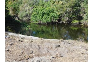11009 SPIVEY ROAD, GIBSONTON, FL 33534 Sold 01/23/25