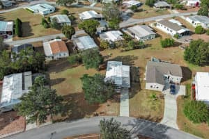 9047 CENTRAL AVENUE, BROOKSVILLE, FL 34613 Sold 02/14/25
