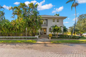 1830 CHERRY STREET, SAINT PETERSBURG, FL 33704 Sold 02/12/25