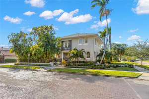 1830 CHERRY STREET, SAINT PETERSBURG, FL 33704 Sold 02/12/25