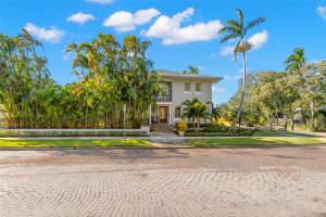 1830 CHERRY STREET, SAINT PETERSBURG, FL 33704 Sold 02/12/25