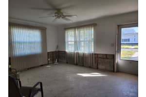 3015 CLINTON STREET, GULFPORT, FL 33707 Sold 02/28/25