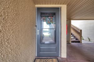782 VILLAGE LAKE TERRACE, SAINT PETERSBURG, FL 33716 Sold 06/06/25