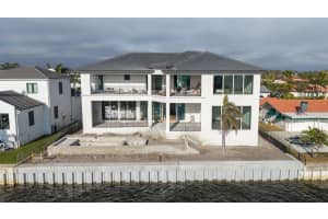 1940 HAWAII AVENUE, SAINT PETERSBURG, FL 33703 Sold 05/12/25